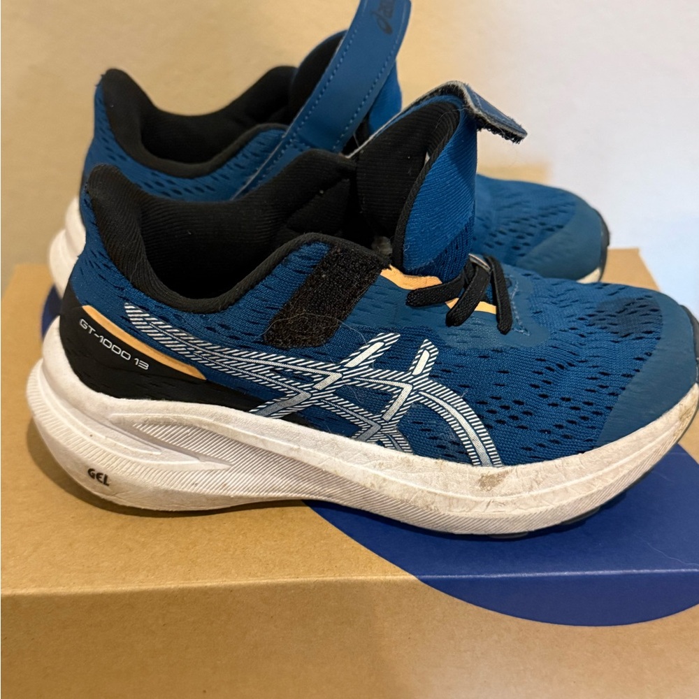 Asics GT-1000 12 Blue and Black Sneakers
